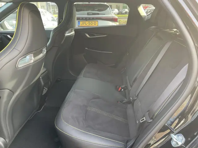 Kia EV6 GT AWD 77.4 kWh 2023 Elektrisch 13