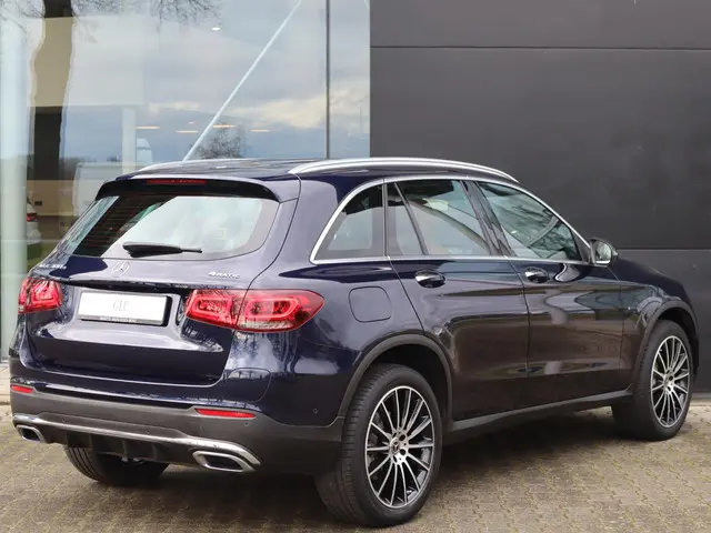 Mercedes-Benz GLC 2