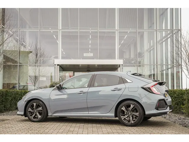 Honda Civic 1.0i VTEC EXECUTIVE 2020 Benzine 33