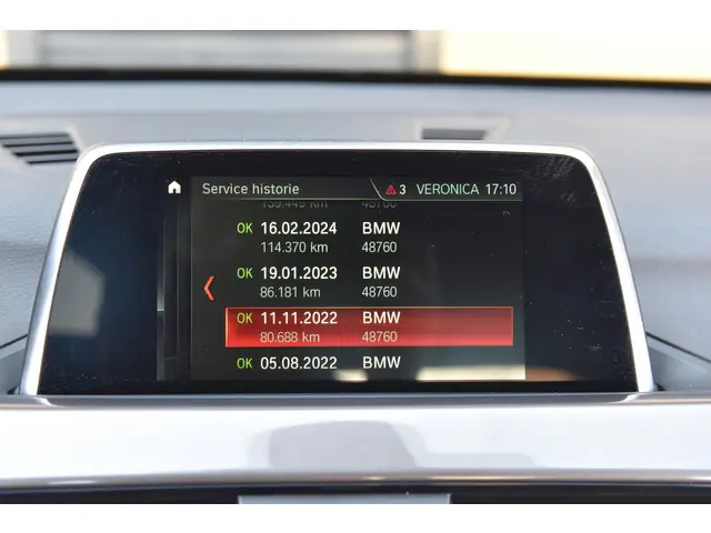 BMW X1 xDrive20i Executive 2017 Benzine 18