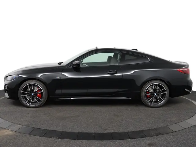 BMW 4 Serie Coupé M440i xDrive 2025 Benzine 3