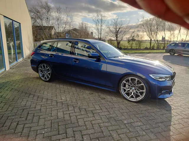 BMW 3 Serie Touring 330i High Executive 2019 Benzine 8