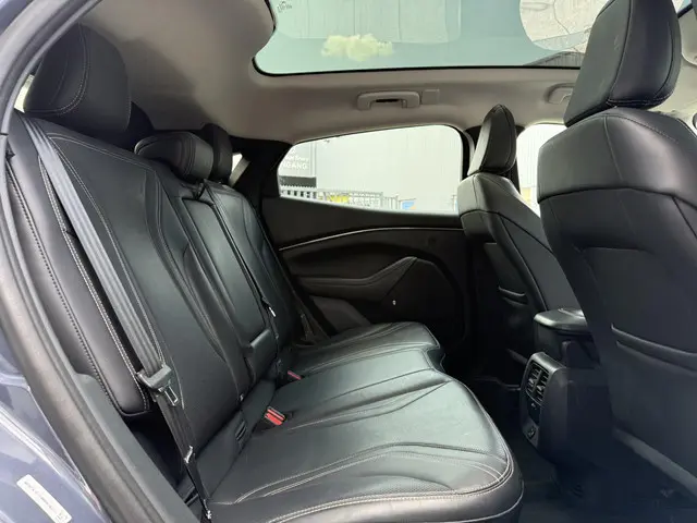 Ford Mustang Mach-E Aut. Extended 98kWh 2021 Elektrisch 16