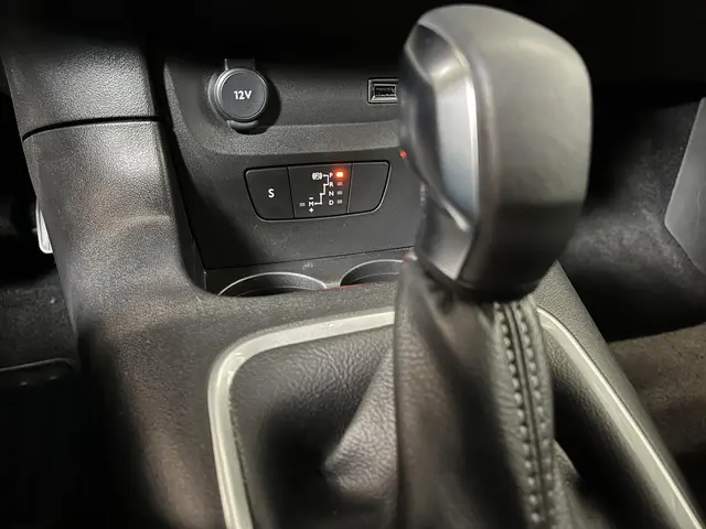 Citroën C3 1.2 PureTech Max 2024 Benzine 13