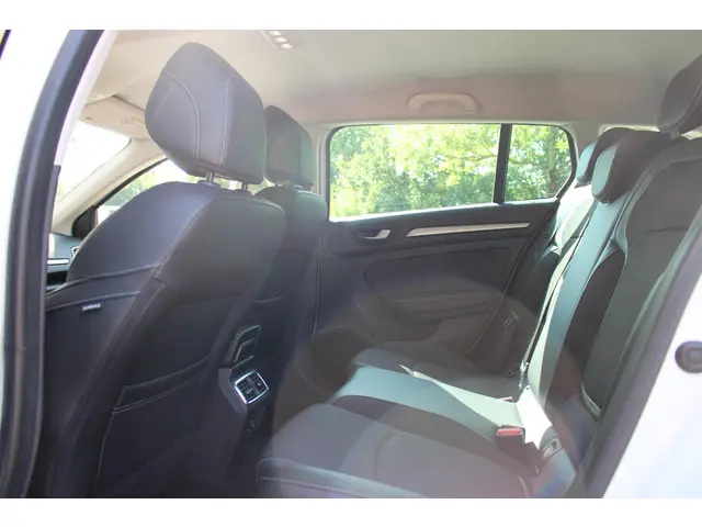 Renault Mégane Estate 1.3 TCe Intens 2021 Benzine 29