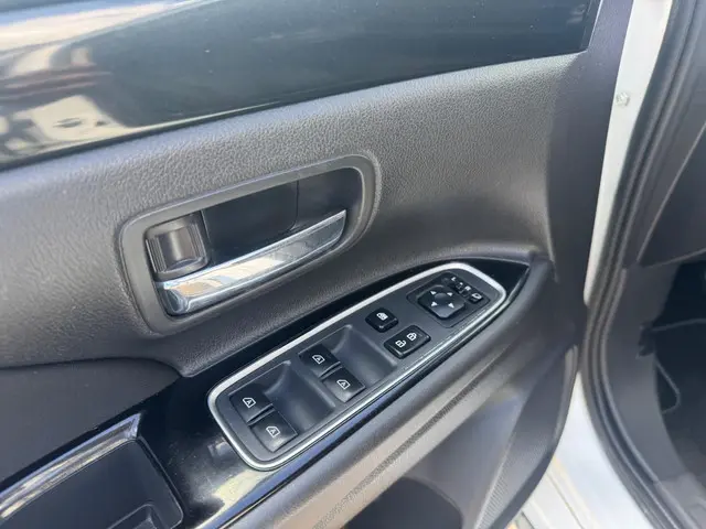 Mitsubishi Outlander 2.4 PHEV Pure 2020 Hybride Benzine 13