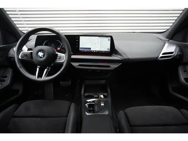 BMW 1 Serie 120 2025 Benzine 9