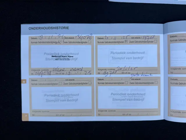 Citroën C4 Cactus 1.2 PureTech Shine 2015 Benzine 23