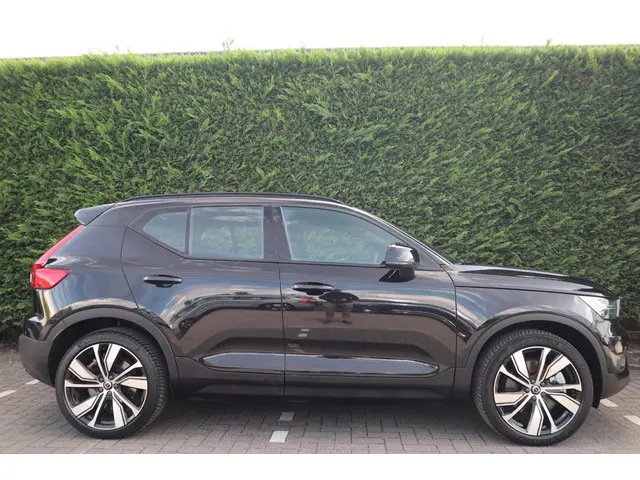 Volvo XC40 Recharge P8 AWD R-Design 2020 Elektrisch 4