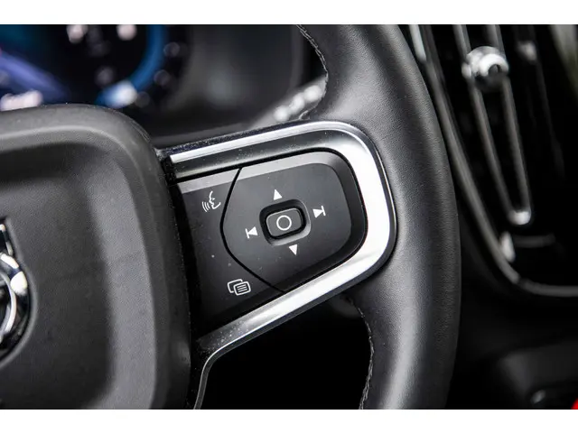 Volvo XC40 2.0 B4 Plus Dark 2024 Benzine 27