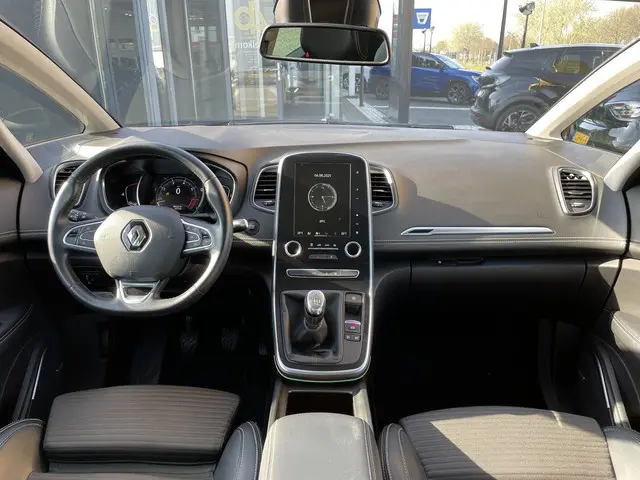 Renault Scénic 1.3 TCe Bose 2018 Benzine 6