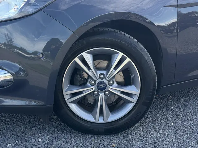 Ford Focus Wagon 1.0 EcoBoost Titanium 2014 Benzine 27