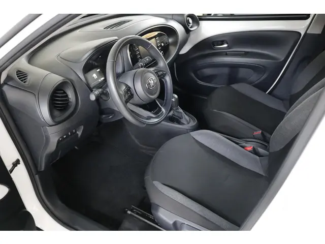 Toyota Aygo X 1.0 VVT-i S-CVT Play 2023 Benzine 11