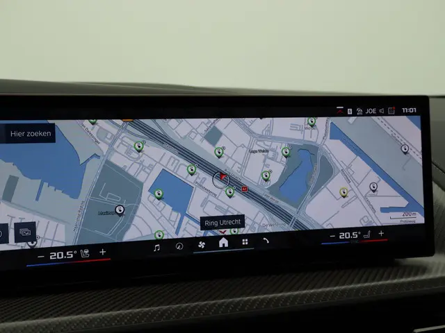 BMW XM 50e 2025 Hybride Benzine 25