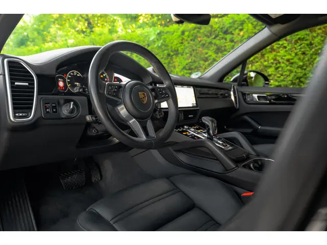 Porsche Cayenne E-Hybrid 2021 Hybride Benzine 4