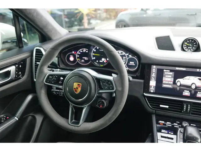 Porsche Cayenne Coupé 3.0 E-Hybrid 2020 Hybride Benzine 9