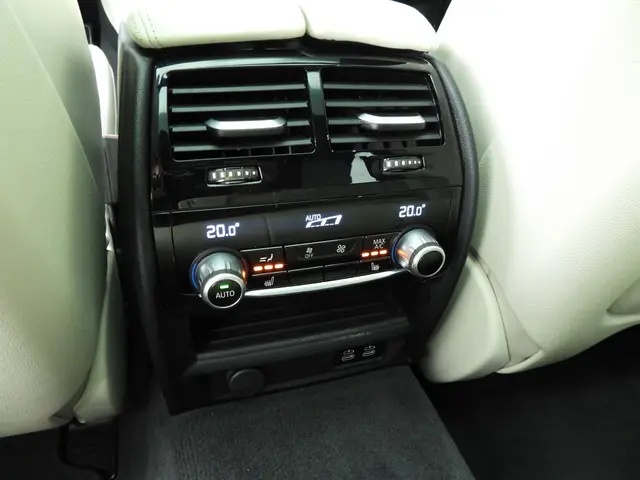 BMW 5 Serie Touring 530e xDrive 2024 Hybride Benzine 18