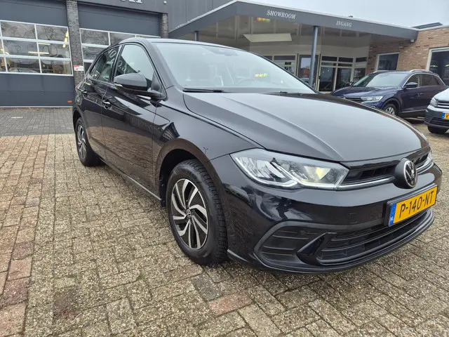 Volkswagen Polo 1.0 TSI Life 2022 Benzine 12