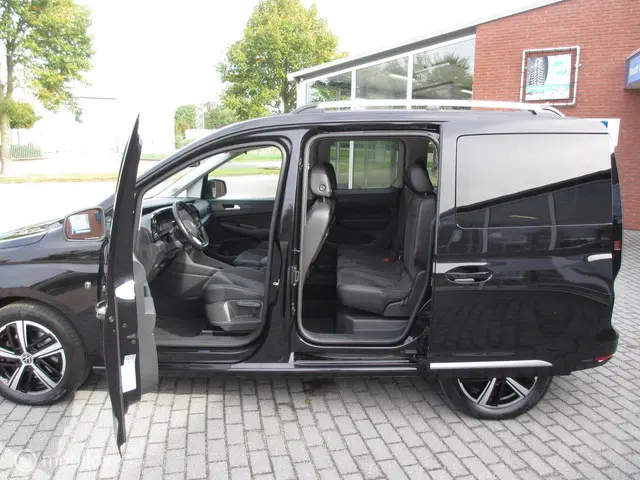 Volkswagen Caddy Combi 1.5 TSI 5p 2021 Benzine 7