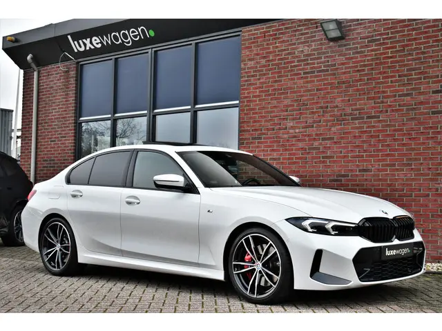 BMW 3 Serie 330 d M-Sport Pro 2023 Diesel 5