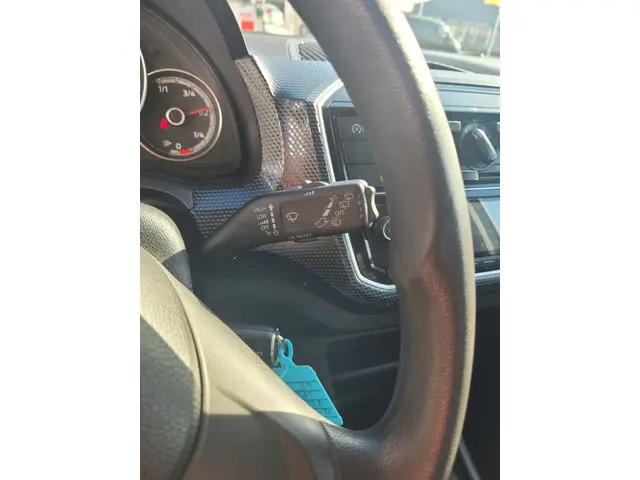 Volkswagen up! 1.0 BMT move up! 2016 Benzine 21