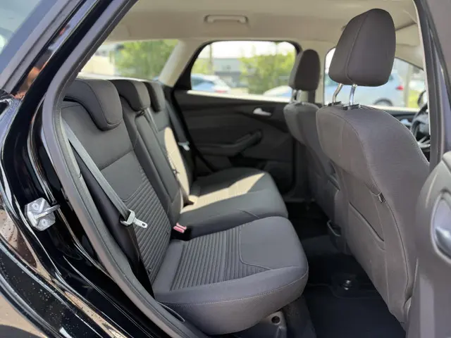 Ford Focus Wagon 1.5 Titanium 2016 Benzine 16