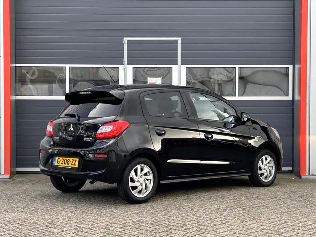Mitsubishi Space Star 1.0 Active 2019 Benzine 7