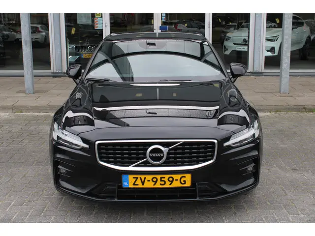Volvo S60 T4 Automaat R-Design 2019 Benzine 35