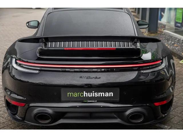 Porsche 911 3.8 Turbo 2021 Benzine 32