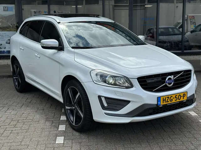 Volvo XC60 2.4 D4 R-Design AWD l ACC l PANO 2016 Diesel 15