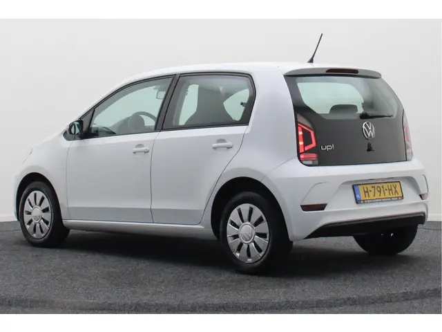 Volkswagen up! 3