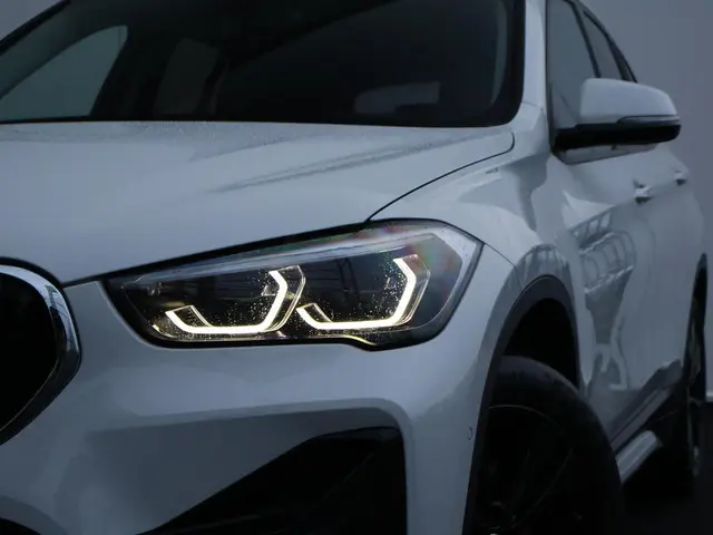 BMW X1 sDrive18i Business Edition Plus 2021 Benzine 2