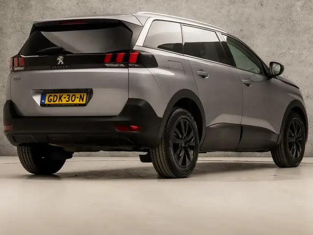 Peugeot 5008 1.2 PureTech Sport 7 Persoons 2019 Benzine 5