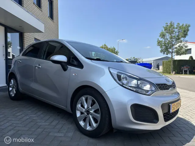 Kia Rio 1.4 CVVT Comfort Pack Automaat 2012 Benzine 3