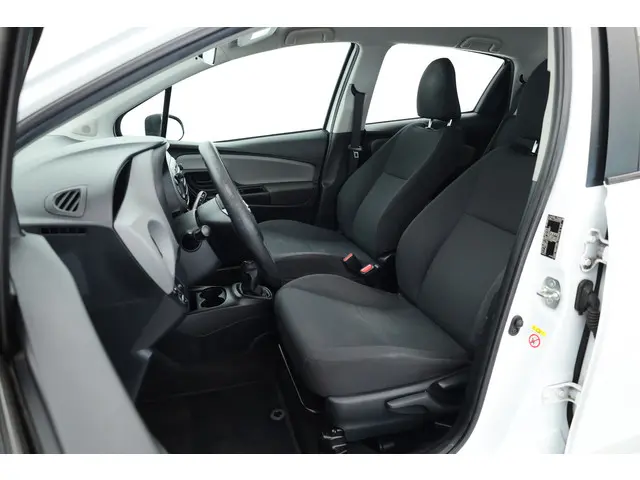 Toyota Yaris 1.3 VVT-i Now 2016 Benzine 3