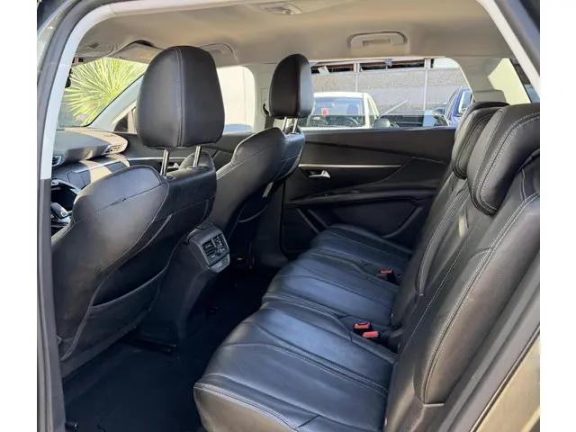 Peugeot 5008 1.2 PureTech/ Navi/PDC/AUT/7-Zits 2019 Benzine 14