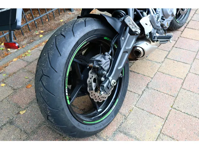 Kawasaki Z650 ABS 50kw 2019 Benzine 14