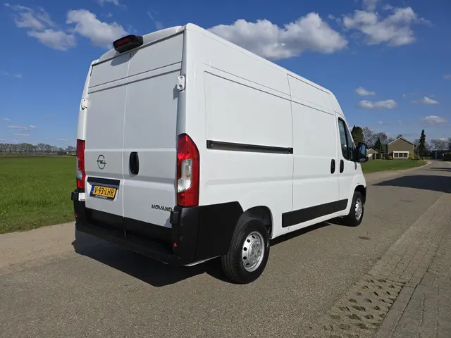 Opel Movano 2.2D 140 S&S L2H2 3.5T 2022 Diesel 6