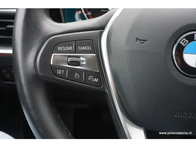 BMW 3 Serie 318i 2021 Benzine 15