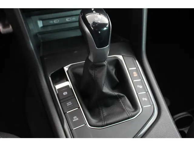 Volkswagen Tiguan 1.5 TSI DSG Active 2022 Benzine 18