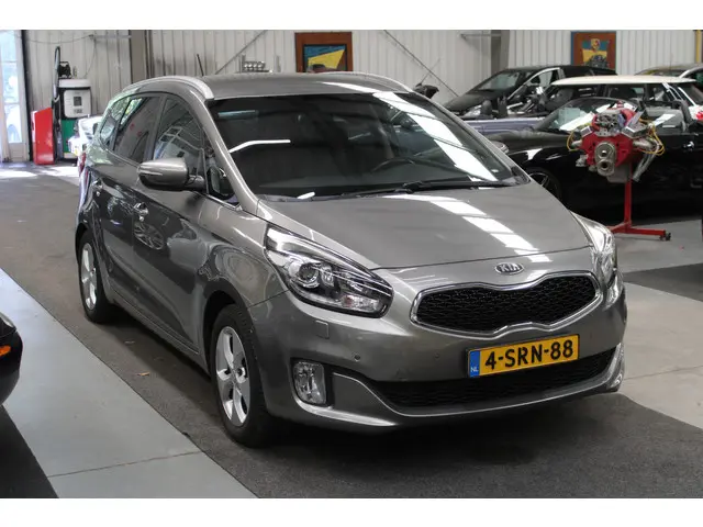 Kia Carens 2