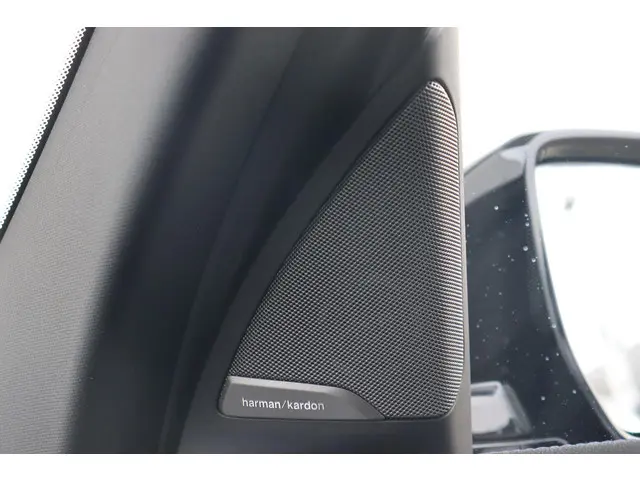 BMW iX3 High Executive Edition 80 kWh 2025 Elektrisch 36
