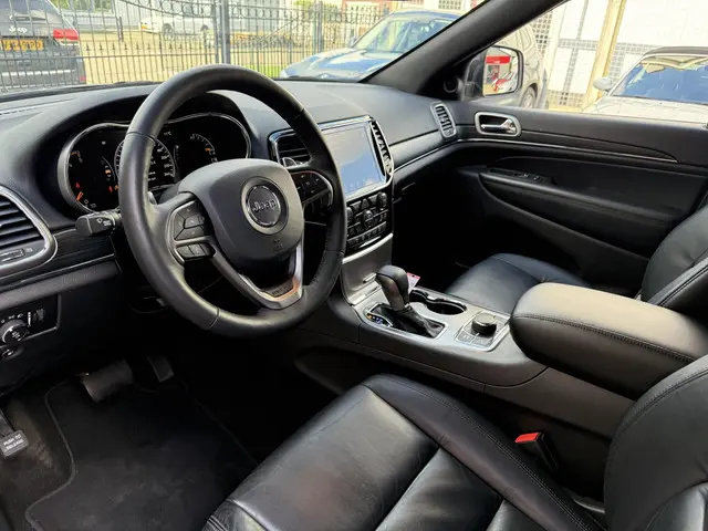 Jeep Grand Cherokee 2