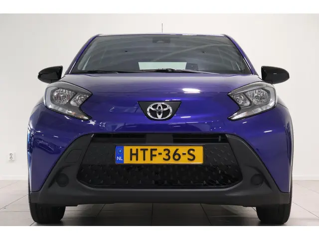 Toyota Aygo X 1.0 VVT-i MT Play, 2025 Benzine 6