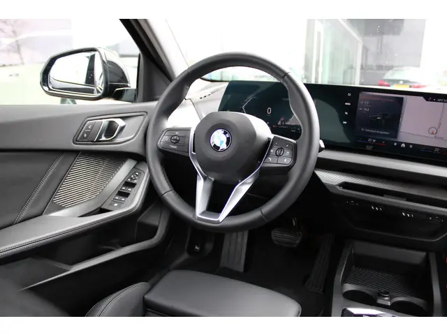 BMW 1 Serie 120 M Sport Automaat 2025 Benzine 32