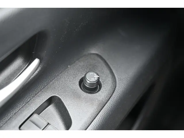 Toyota Aygo X 1.0 VVT-i MT Play 2025 Benzine 14
