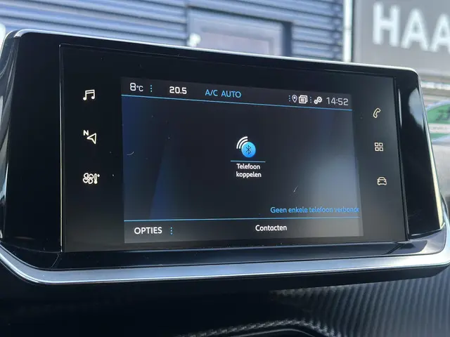 Peugeot 2008 1.2 PureTech 130pk Allure 2021 Benzine 18