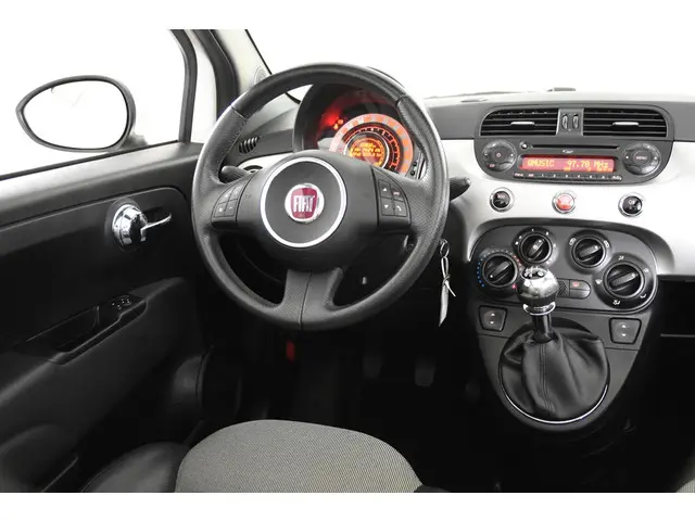 Fiat 500C TwinAir Lounge *Leer*Cabrio*Airco* 2012 Benzine 21