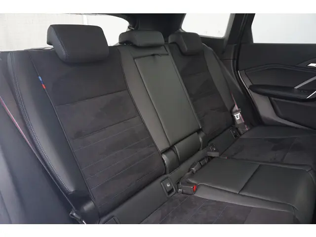 BMW iX1 eDrive20 M Sport Pro 2025 Elektrisch 13