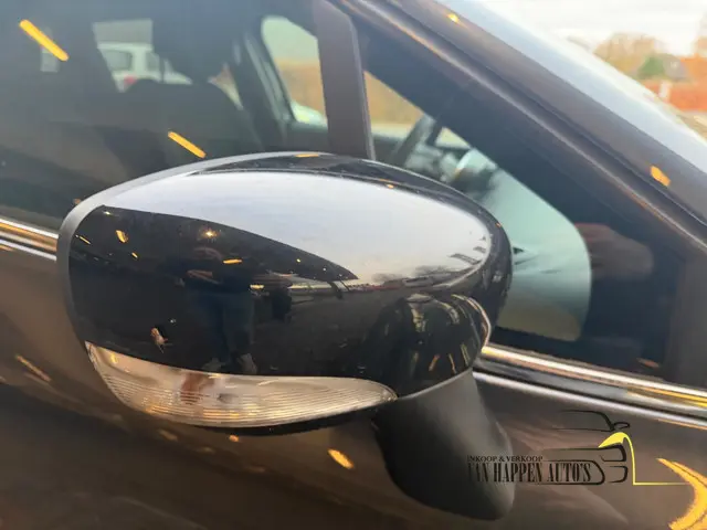 Renault Clio Estate 0.9 TCe Limited 2018 Benzine 9